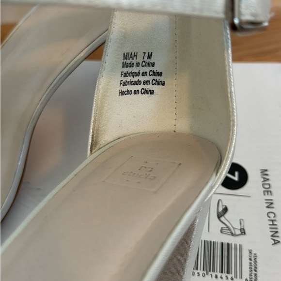 DAVIDS BRIDAL 3” WEDDING HEELS - Picture 4 of 7